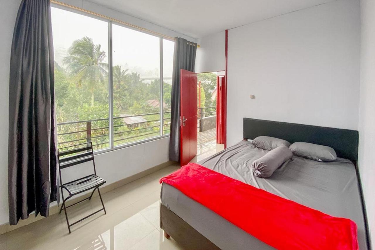 Sky Residence Tomohon Mitra Reddoorz Exterior foto